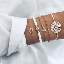 Load image into Gallery viewer, Juego de pulseras Bohemias de 30 estilos para mujeres Shell Star mapa lotus piña corazón Piedra Natural cadenas brazalete Boho joyería
