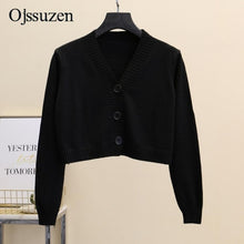 Load image into Gallery viewer, Femmes recadrée Cardigan chandails femme avec bouton noir blanc court pull col en V à manches longues pull femmes tricoté Cardigan
